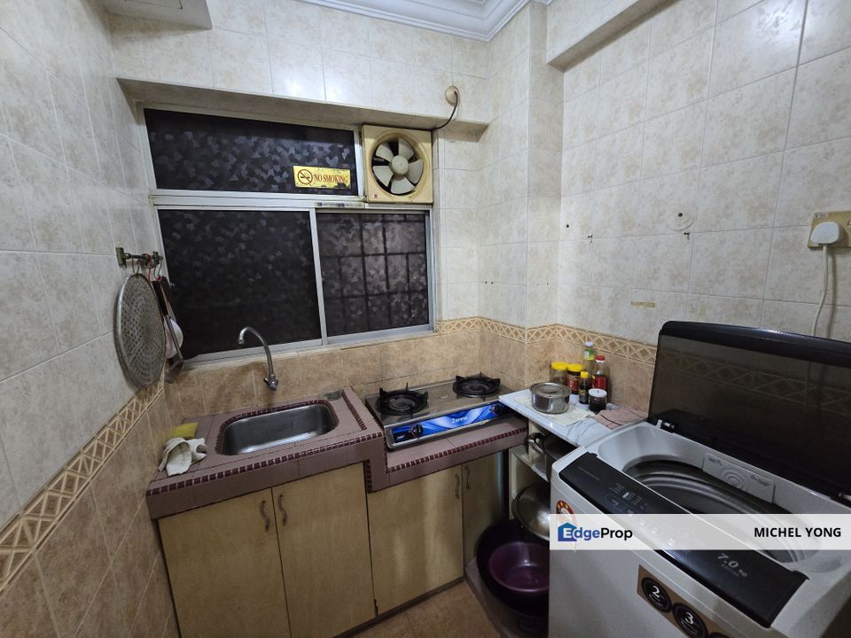 Aman Dua Apartment Well Maintain Freehold, Kuala Lumpur, Kepong