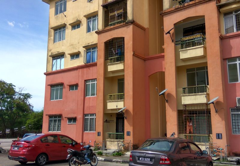 Kekwa Apartment @ Putra Perdana