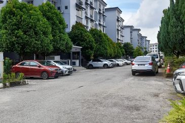 Subang Perdana Goodyear Court 10