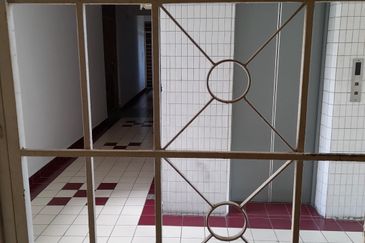 Subang Perdana Goodyear Court 10