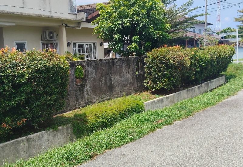 Petaling Jaya Section 4,,Double storey link corner