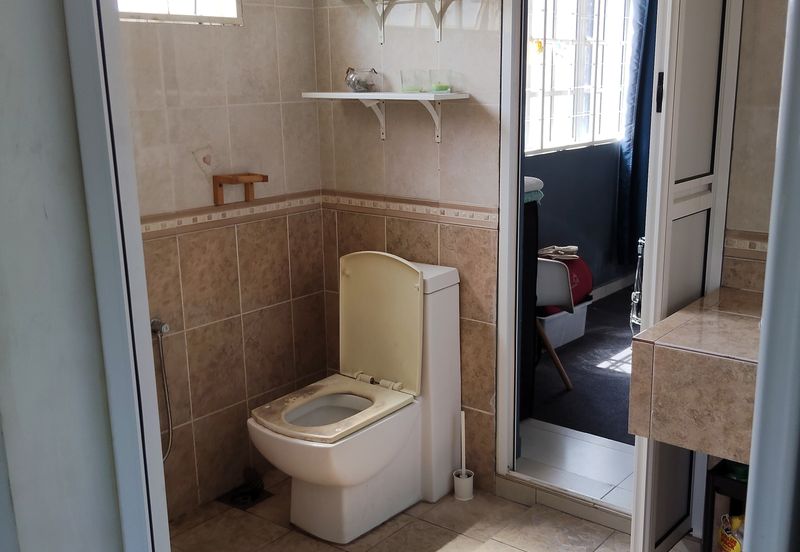 Petaling Jaya Section 4,,Double storey link corner