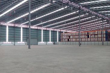 2000 amps Warehouse/Factory in Jenjarom, Kuala Langat, Selangor.