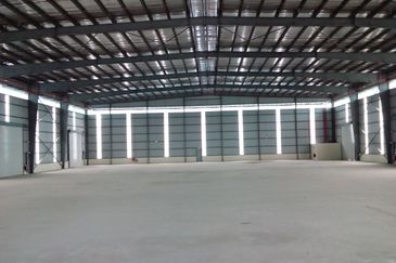 4000 amps Warehouse/Factory in Jenjarom, Kuala Langat, Selangor.