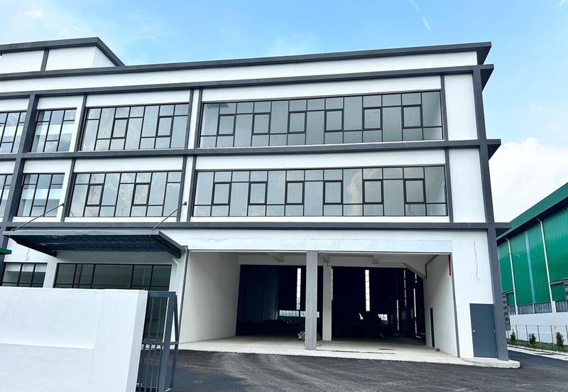 Brand New Industrial Park Warehouse/Factory in Olak Lempit, Banting.