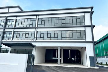 Brand New Industrial Park Warehouse/Factory in Olak Lempit, Banting.