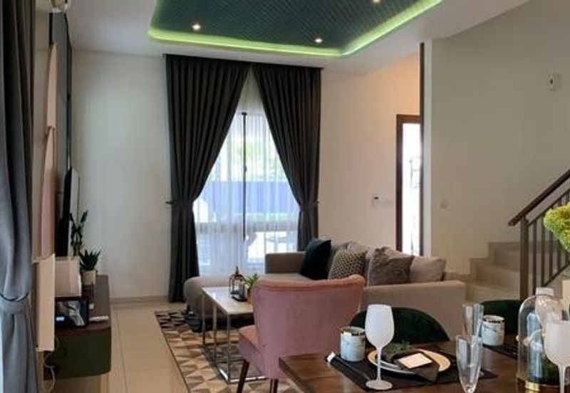 Setia Warisan Tropika (Belladonna)