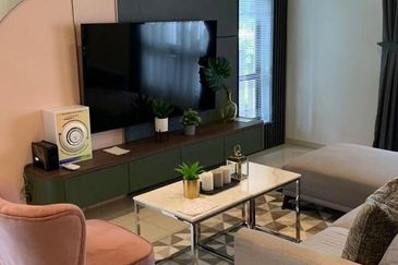 Setia Warisan Tropika (Belladonna)