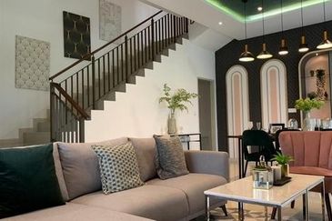 Setia Warisan Tropika (Belladonna)