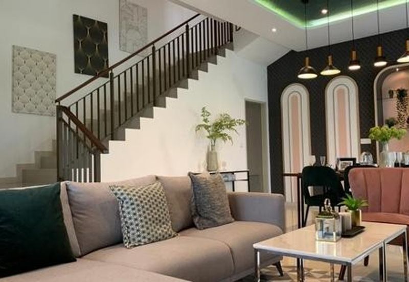 Setia Warisan Tropika (Belladonna)