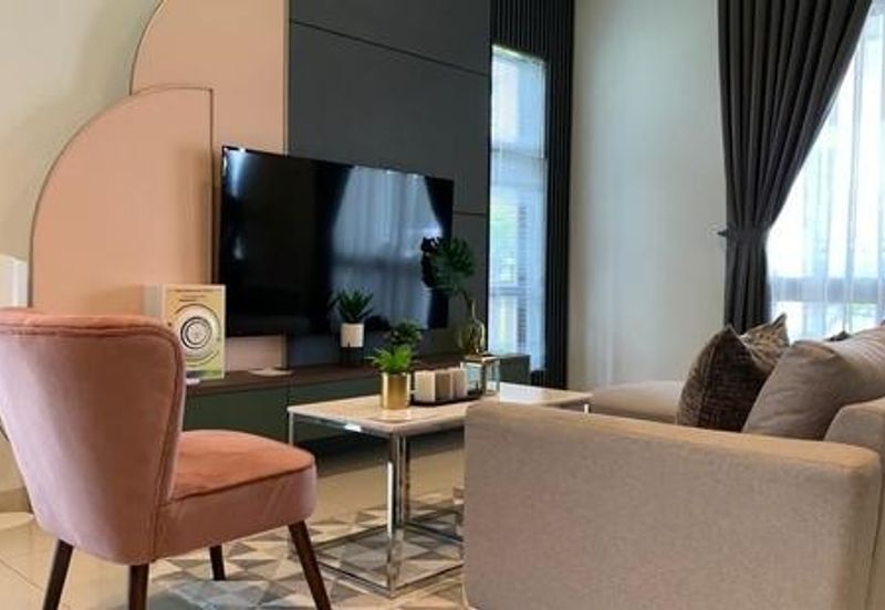 Setia Warisan Tropika (Belladonna)