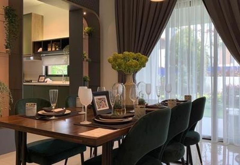 Setia Warisan Tropika (Belladonna)