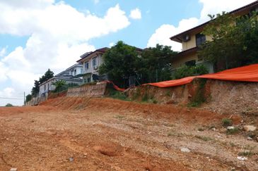 Banglo Lot Bangunan 7750 sqft Geran Individu berdekatan Putrajaya