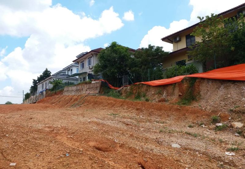 Banglo Lot Bangunan 7750 sqft Geran Individu berdekatan Putrajaya