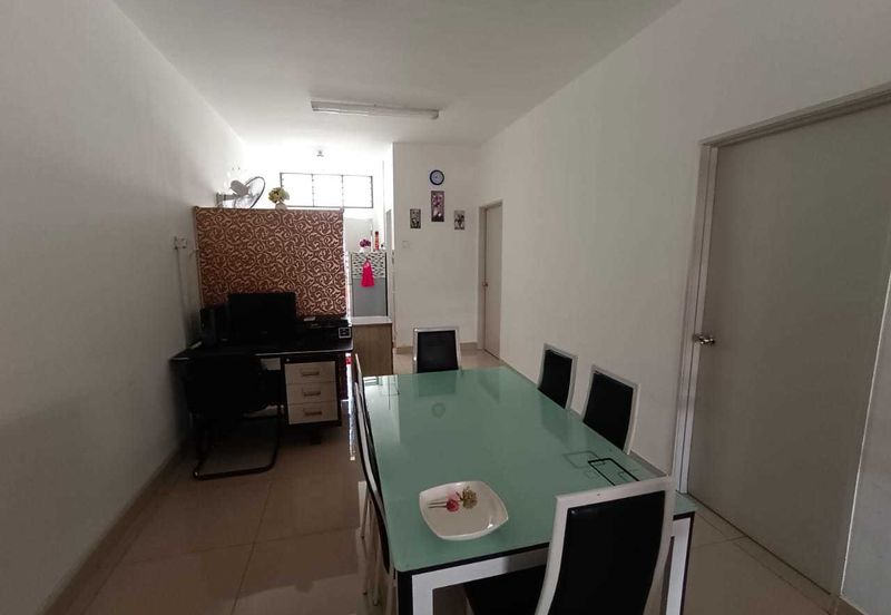 Albury at Mahkota Hills