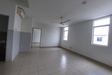 Eristana @ Seri Pristana