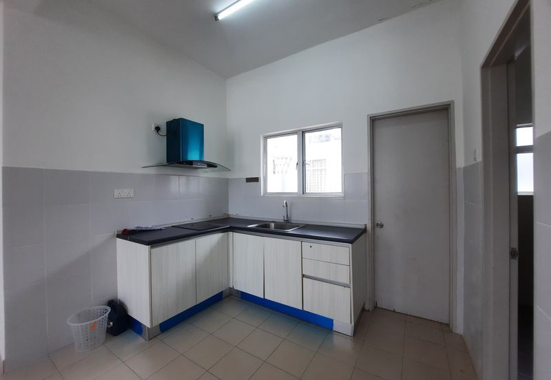 Eristana @ Seri Pristana