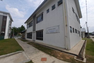 Eristana @ Seri Pristana