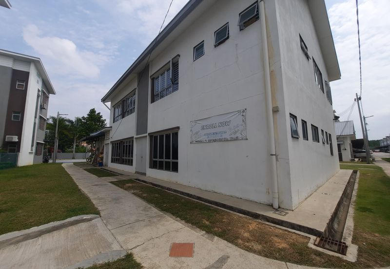 Eristana @ Seri Pristana