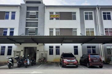 Eristana @ Seri Pristana