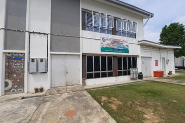 Eristana @ Seri Pristana