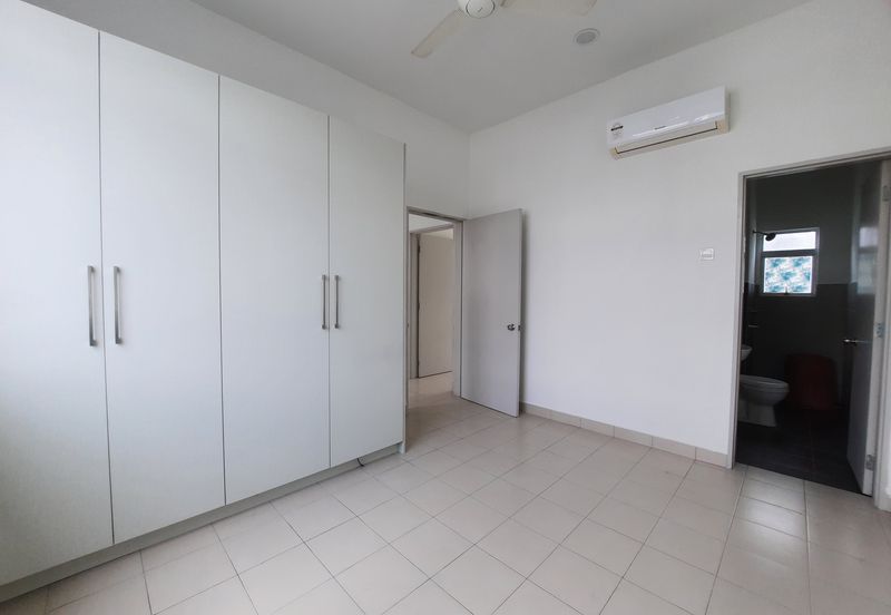 Eristana @ Seri Pristana