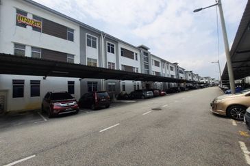 Eristana @ Seri Pristana