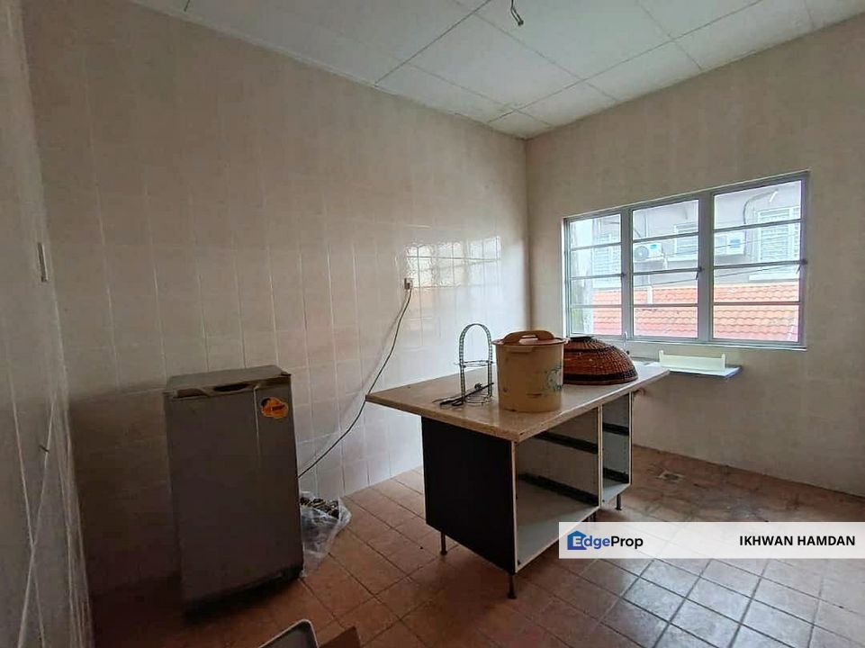 De Puncak 2.5 Storey Terrace Ukay Perdana Ampang, Selangor, Ampang