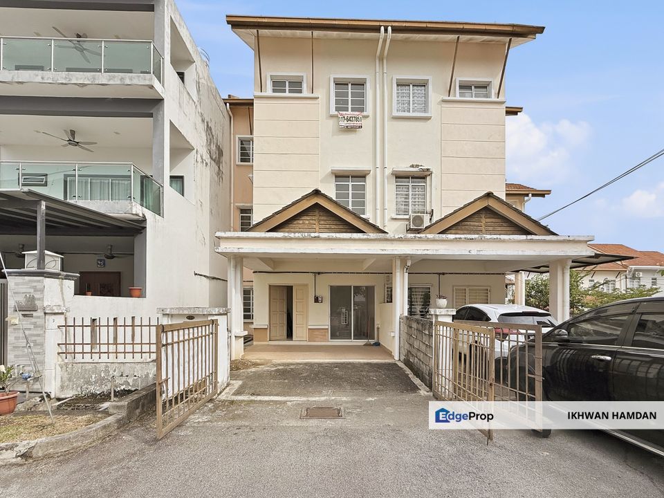 Laman De Puncak 2.5 Storey Terrace Taman Ukay Perdana Ampang, Selangor, Ampang