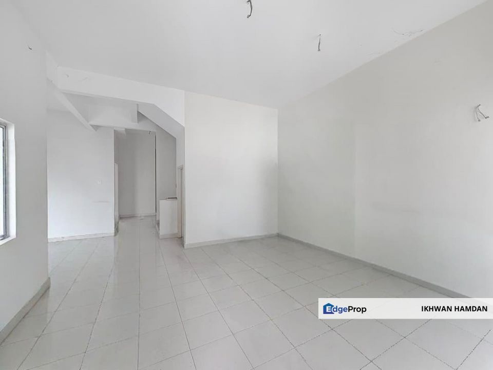 Laman De Puncak 2.5 Storey Terrace Taman Ukay Perdana Ampang, Selangor, Ampang