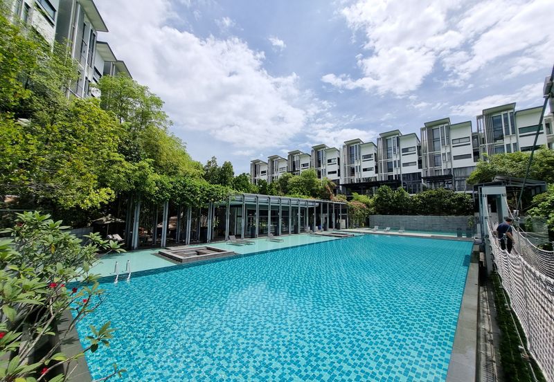 The Mansions @ Parkcity Heights