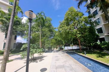 Desa ParkCity (Nadia Parkfront Condominium)