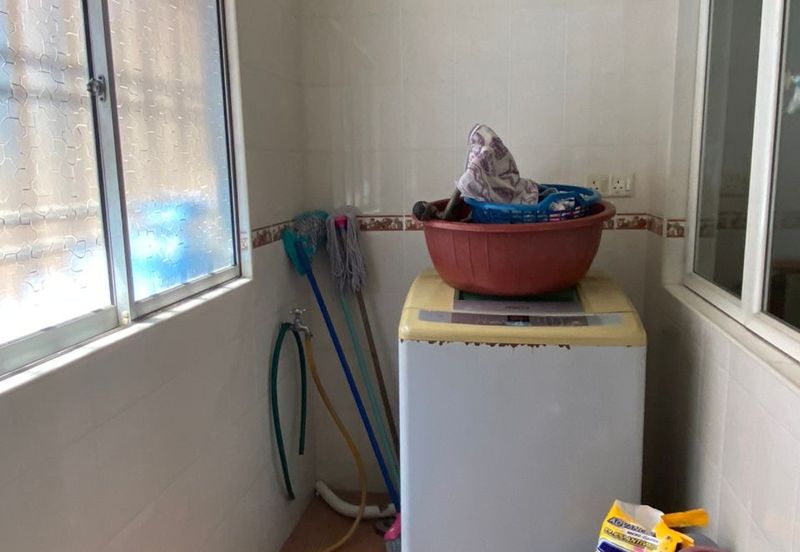 Gated and Guarded Low-Density Terraces