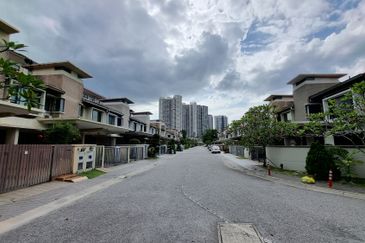 Desa ParkCity (SouthLake)