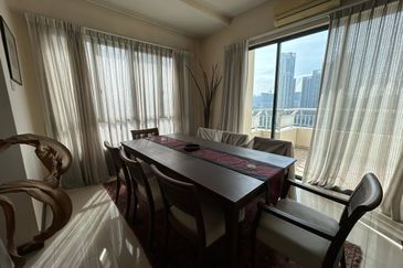 Desa ParkCity (Nadia Parkfront Condominium)