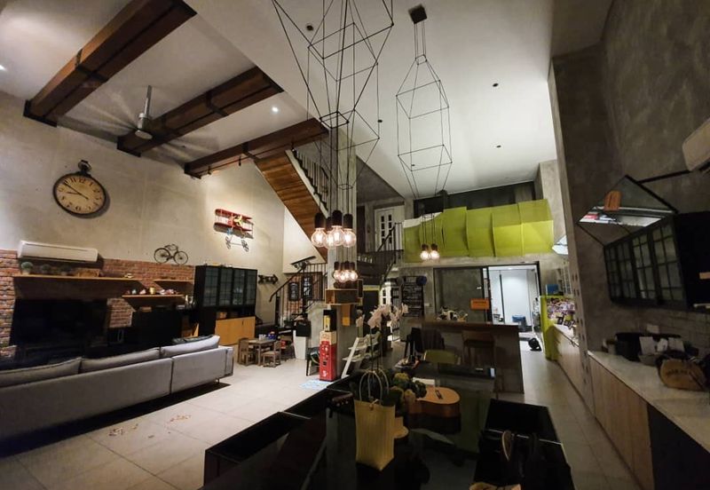 The Mansions @ Parkcity Heights