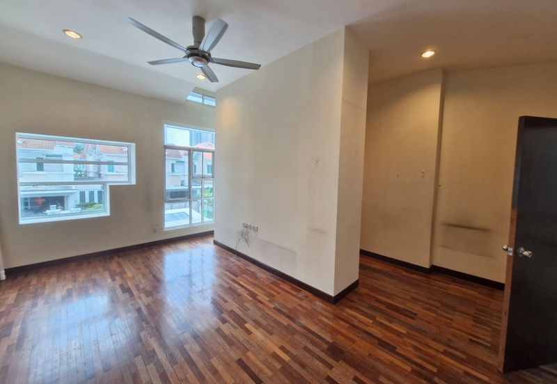 Desa ParkCity (LeVenue)