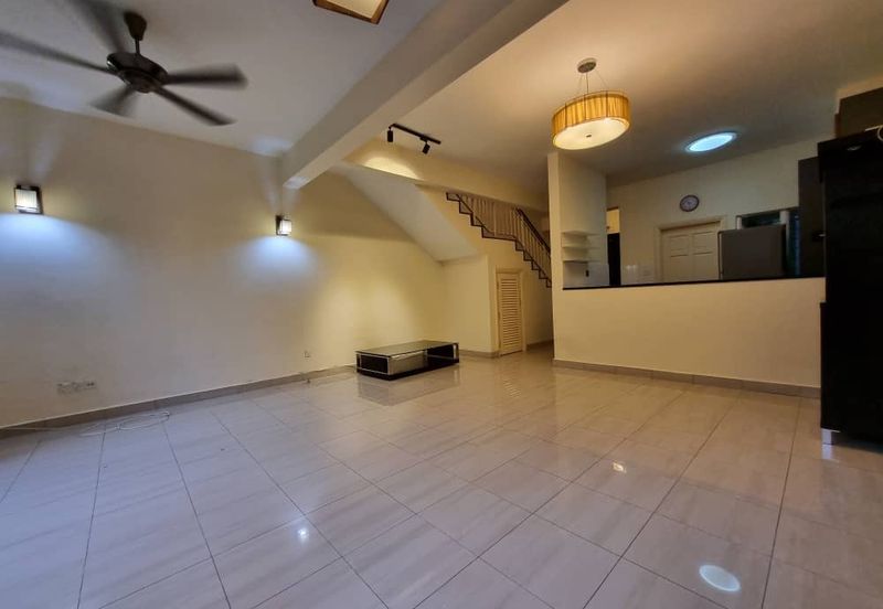 Desa ParkCity (Adora)