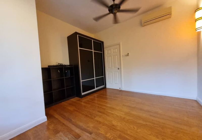 Desa ParkCity (Adora)