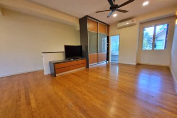 Desa ParkCity (Adora)