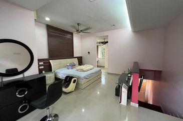 Desa ParkCity (Adora)