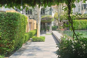 Desa ParkCity (Adora)