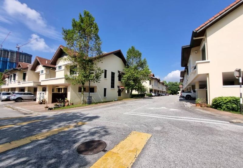 Desa ParkCity (Nadia Parkhomes)