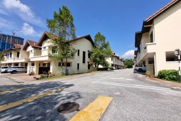 Desa ParkCity (Nadia Parkhomes)