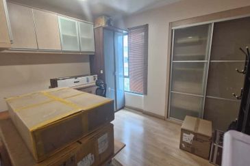 Desa ParkCity (Nadia Parkfront Condominium)