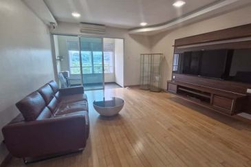 Desa ParkCity (Nadia Parkfront Condominium)