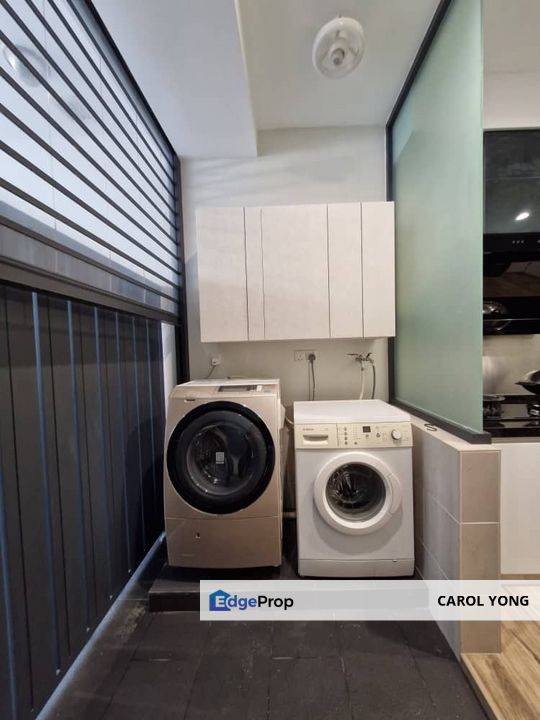 Tastefully done up with quality furnishes. Superb location., Kuala Lumpur, Desa Parkcity