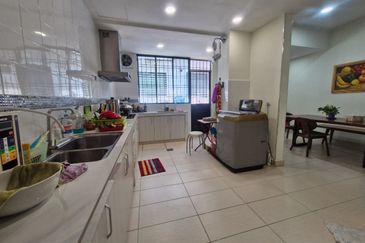 Desa ParkCity (SouthLake)