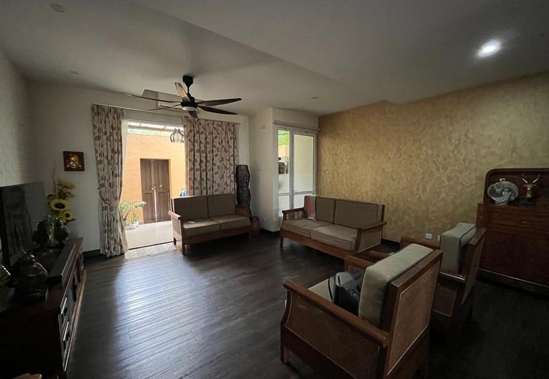 Desa ParkCity (Adora)