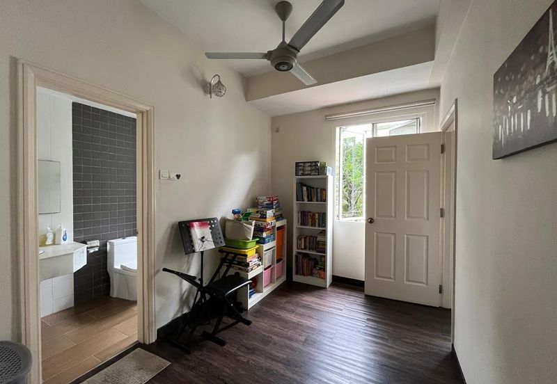 Desa ParkCity (Adora)